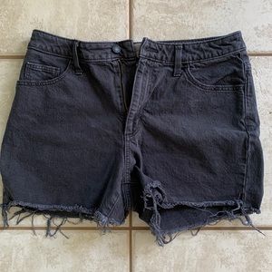 Universal Thread shorts